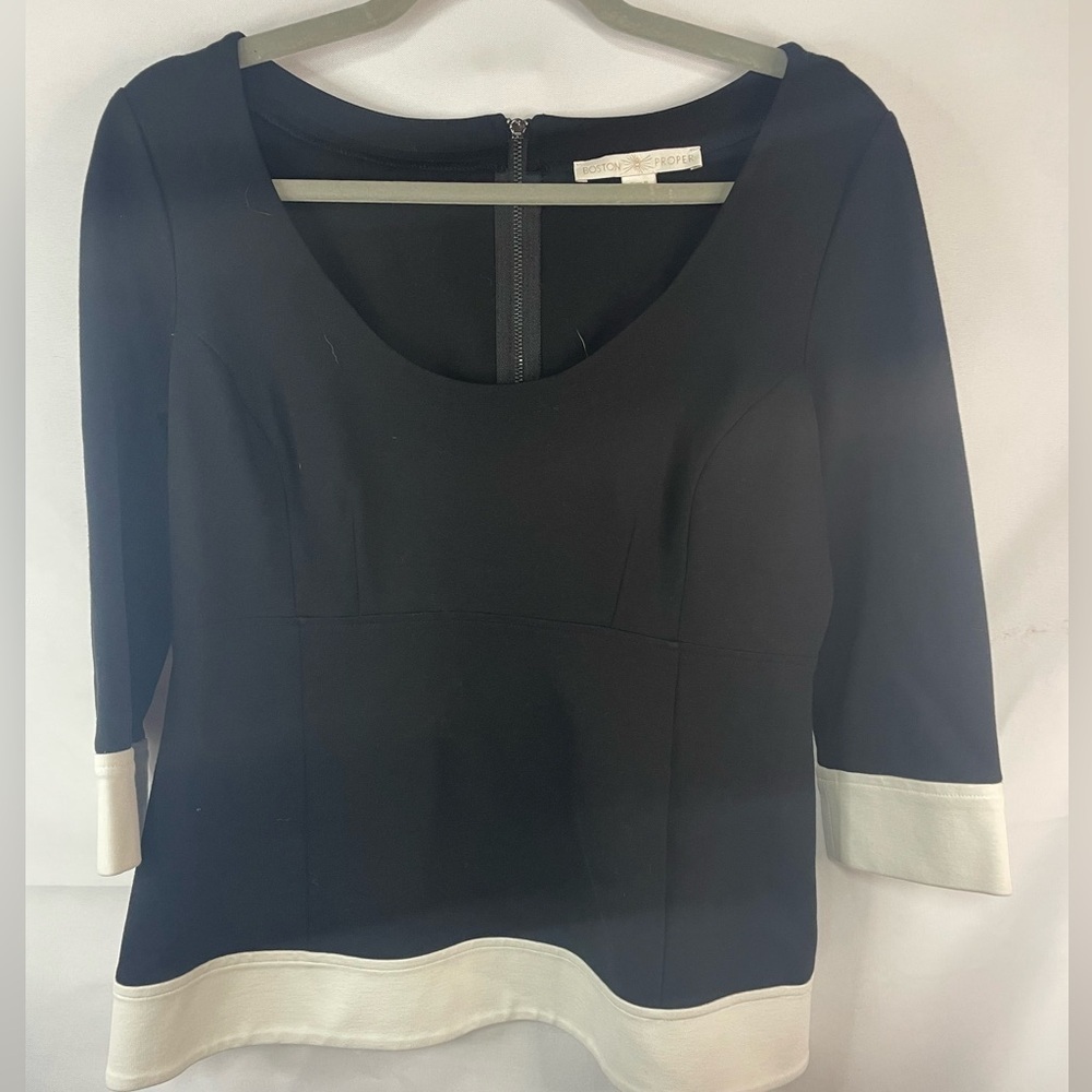 Boston Proper black and white blouse with beautiful seams! Size 8